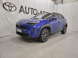 Sininen Käytetty 2024 Toyota Yaris Cross Edition Katumaasturi | 30 900 € (Perustarjous)