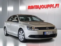 Hopea Käytetty 2011 VW Jetta Comfortline Sedan | 7 600 € (Perustarjous)