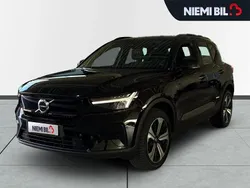 Käytetty 2023 Volvo XC40 Core Katumaasturi | 33 890 € (Perustarjous)