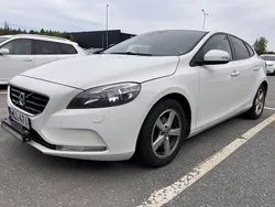 Käytetty 2013 Volvo V40 Business Edition Farmari | 8 400 € (Perustarjous)