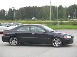 Musta Käytetty 2005 Volvo S60 Sedan | 4 900 € (Supertarjous)