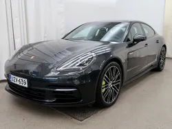 Harmaa Käytetty 2017 Porsche Panamera 4 Sedan | 49 900 € (Hyvä tarjous)