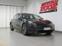Musta Käytetty 2021 Tesla Model 3 Long Range Sedan | 31 900 € (Hieman kallis)