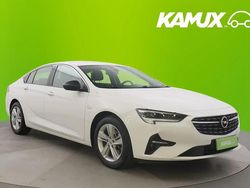 Valkoinen Käytetty 2022 Opel Insignia Innovation Sedan | 23 880 € (Perustarjous)
