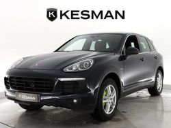 Käytetty 2015 Porsche Cayenne S E-Hybrid Katumaasturi | 54 900 €