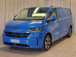 Sininen Käytetty 2025 VW Transporter Van | 65 900 €