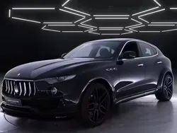 Musta Käytetty 2018 Maserati Levante Katumaasturi | 89 900 €