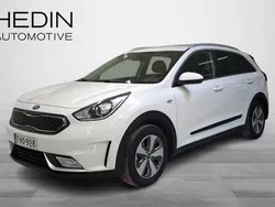 Valkoinen Käytetty 2019 Kia Niro LX Katumaasturi | 16 300 € (Hyvä tarjous)