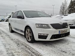 Valkoinen Käytetty 2017 Skoda Octavia RS Viistoperä | 13 900 € (Perustarjous)