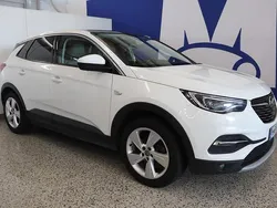 Valkoinen Käytetty 2019 Opel Grandland X Innovation Katumaasturi | 11 900 € (Perustarjous)