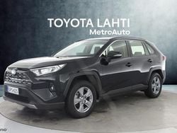 Käytetty 2023 Toyota RAV4 Hybrid Edition Katumaasturi | 36 790 € (Hyvä tarjous)