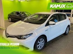 Valkoinen Käytetty 2015 Toyota Auris Hybrid Active Viistoperä | 15 890 € (Perustarjous)