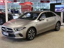 Harmaa Käytetty 2020 Mercedes A250 Business Sedan | 22 990 € (Hyvä tarjous)