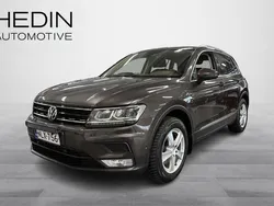 Ruskea Käytetty 2016 VW Tiguan Comfortline Katumaasturi | 21 940 € (Perustarjous)