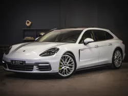 Porsche Panamera 4