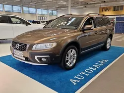 Käytetty 2016 Volvo XC70 Standard Katumaasturi | 17 900 € (Supertarjous)