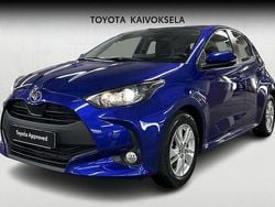 Sininen Käytetty 2024 Toyota Yaris Hybrid Active Viistoperä | 20 990 € (Hyvä tarjous)