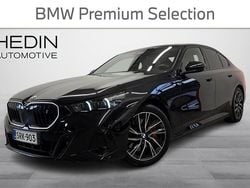 Musta Käytetty 2025 BMW i5 M Sport Sedan | 69 900 € (Perustarjous)