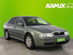 Vihreä Käytetty 2003 Skoda Octavia Ambiente Sedan | 990 €