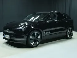 Musta Käytetty 2025 Volvo EX30 Performance Katumaasturi | 46 850 € (Hieman kallis)