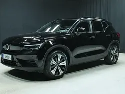 Käytetty 2023 Volvo XC40 Plus Katumaasturi | 31 800 € (Hyvä tarjous)