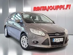 Ruskea Käytetty 2011 Ford Focus Trend Sedan | 9 990 € (Perustarjous)