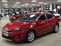 Punainen Käytetty 2023 Kia XCeed EX Katumaasturi | 23 990 € (Perustarjous)