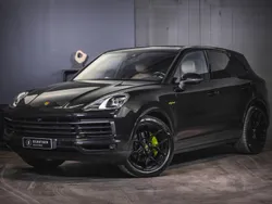Käytetty 2018 Porsche Cayenne Katumaasturi | 64 700 € (Kallis)