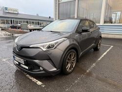 Harmaa Käytetty 2017 Toyota C-HR Active Katumaasturi | 15 900 € (Perustarjous)