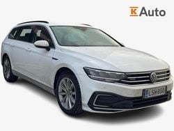 Valkoinen Käytetty 2021 VW Passat Farmari | 17 790 € (Hyvä tarjous)
