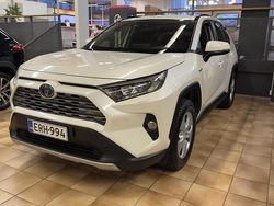 Valkoinen Käytetty 2019 Toyota RAV4 Hybrid Active Katumaasturi | 27 400 € (Hieman kallis)