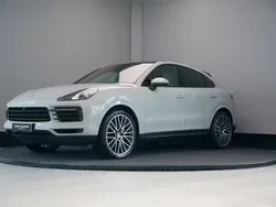 Harmaa Käytetty 2021 Porsche Cayenne Katumaasturi | 94 500 €