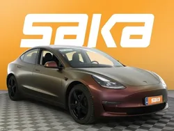 Valkoinen Käytetty 2021 Tesla Model 3 Long Range Sedan | 30 490 € (Perustarjous)