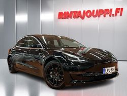 Musta Käytetty 2020 Tesla Model 3 Sedan | 25 490 € (Supertarjous)