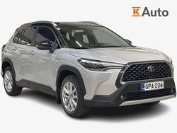Harmaa Käytetty 2022 Toyota Corolla Cross Active Katumaasturi | 34 790 € (Perustarjous)