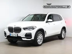 Valkoinen Käytetty 2020 BMW X5 Katumaasturi | 42 900 € (Supertarjous)