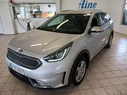 Hopea Käytetty 2018 Kia Niro Premium Katumaasturi | 12 490 € (Perustarjous)