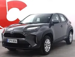 Ash grey (1g3) Käytetty 2024 Toyota Yaris Cross Active Katumaasturi | 29 290 € (Perustarjous)