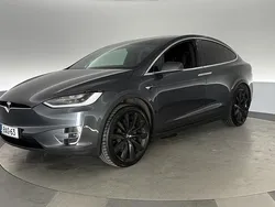 Käytetty 2018 Tesla Model X Katumaasturi | 37 990 €