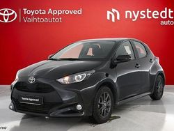 Musta Käytetty 2024 Toyota Yaris Viistoperä | 20 900 € (Perustarjous)