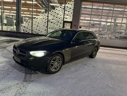 Musta Käytetty 2022 Mercedes C300e Business Farmari | 34 900 € (Hyvä tarjous)