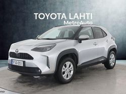 Hopea Käytetty 2024 Toyota Yaris Cross Plus Katumaasturi | 28 790 € (Hyvä tarjous)
