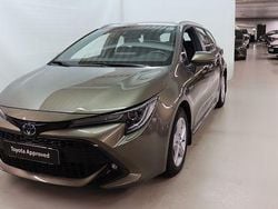 Ruskea (beige) Käytetty 2020 Toyota Corolla Active Farmari | 23 900 € (Perustarjous)
