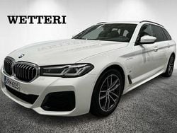 Valkoinen Käytetty 2021 BMW 530e M Sport Farmari | 31 890 € (Hyvä tarjous)