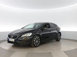 Käytetty 2019 Volvo V40 Business Edition Farmari | 25 890 € (Kallis)