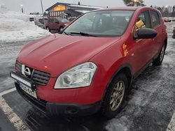 Punainen Käytetty 2010 Nissan Qashqai Visia Katumaasturi | 3 690 €