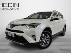 Valkoinen Käytetty 2018 Toyota RAV4 Hybrid Active Katumaasturi | 22 800 € (Hyvä tarjous)