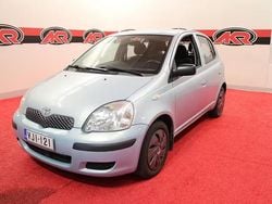 Valkoinen Käytetty 2005 Toyota Yaris Multidrive S Viistoperä | 2 700 € (Hieman kallis)