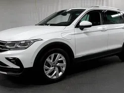 Valkoinen Käytetty 2021 VW Tiguan Style Katumaasturi | 25 900 € (Perustarjous)