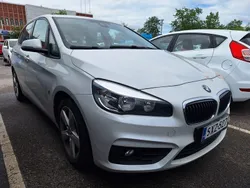 Valkoinen Käytetty 2017 BMW 225 Active Tourer Tila-auto | 11 380 € (Perustarjous)